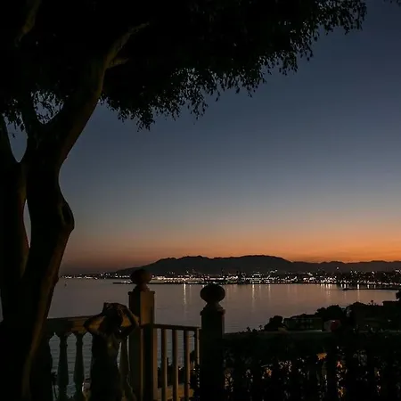 빌라 Andalusian On The Sea And The Bay Of